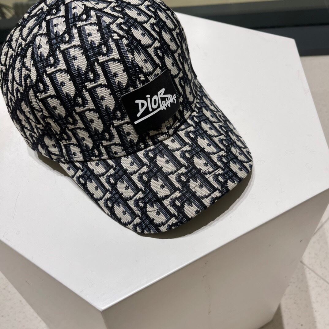 Christian Dior Caps